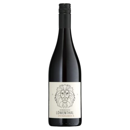 Aromen von Kirschen und schwarzen Johannisbeeren mit zarter Struktur. Der 2021 Spätburgunder trocken: Perfekt für Barbecue – leicht gekühlt genießen.