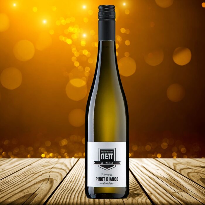 Der Pinot Bianco Reverse vom Weingut Bergdolt-Reif & Nett: Fruchtig, saftig und alkoholfrei. Perfekt für stilvollen Genuss ohne Alkohol. Jetzt entdecken!