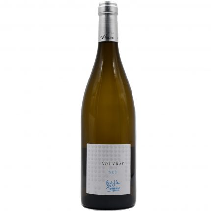 Der 2021 Vouvray Sec bietet Aromen von weißen Blüten, Pfirsich, Aprikose, kombiniert mit zitrusfrischer Säure und eleganter Mineralität.