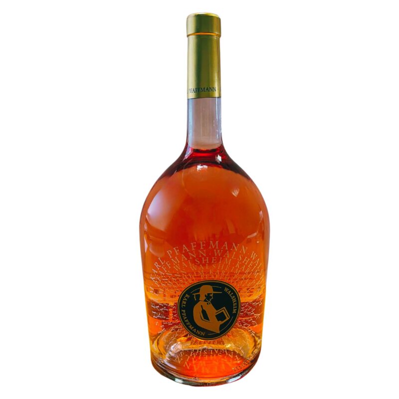Ein runder, fruchtiger und frischer Wein mit zurückhaltender Säure, dazu in einer wunderschönen 1,5 Liter Flasche! 2023 Cabernet Merlot Rosé MAGNUM - Gönnt Euch was besonderes!