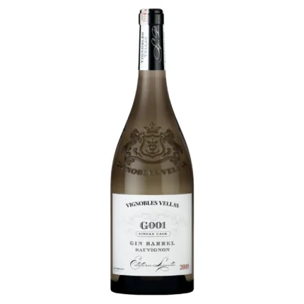 Entdecke den 2019 Gin Barrel Sauvignon Blanc trocken von Vignobles Vellas. Ein einzigartiger Weißwein, gereift in Gin-Fässern, mit Aromen von weißen Früchten, Zitrus und Wacholder. Perfekt zu Vorspeisen und gegrilltem Fisch.