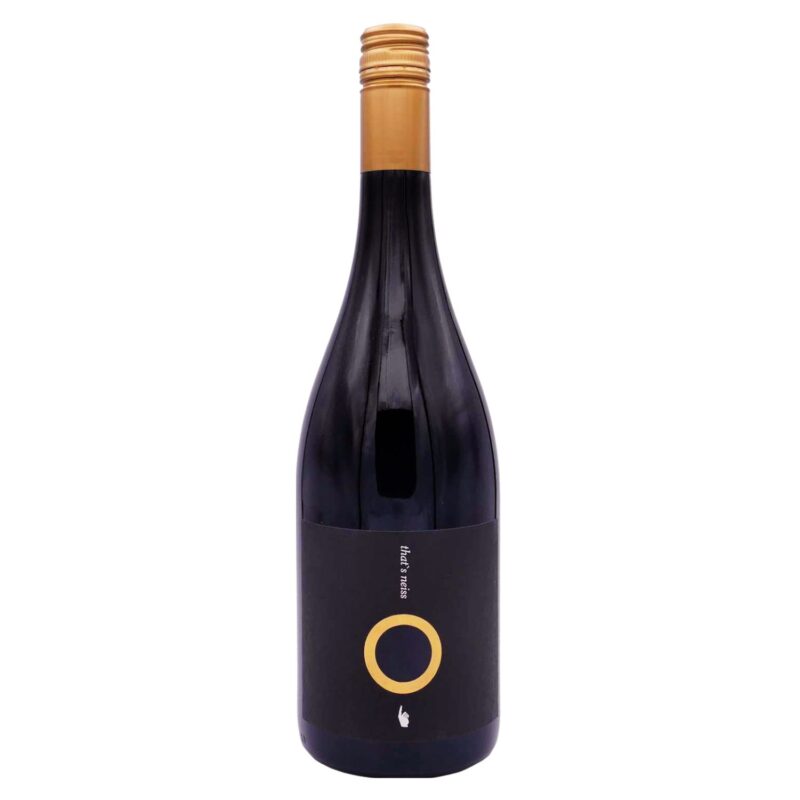 Entdecke den exquisiten 2017 Thats Neiss Rotweincuvée trocken vom Weingut Neiss: Ein kraftvoller Rotwein mit komplexen Aromen und seidigen Tanninen. Perfekt zu Fleischgerichten und Käse!