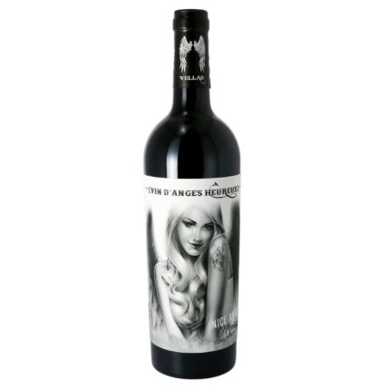 Ein intensiver Rotwein mit Aromen von Cassis und Gewürzen. Der Nice Angel Merlot aus dem Pays d’Oc. Das kunstvolle Etikett von Og Abel macht ihn zum Blickfang.