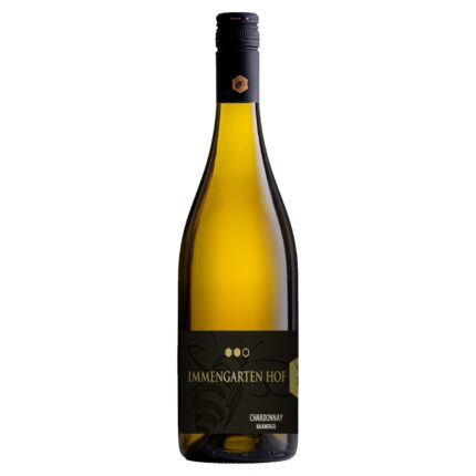 Aromen von Äpfeln, Melone, Ananas. Der 2022 Chardonnay Kalkmergel ist elegant, frisch und charmant. Perfekt zu Geflügel und vegetarischen Gerichten.