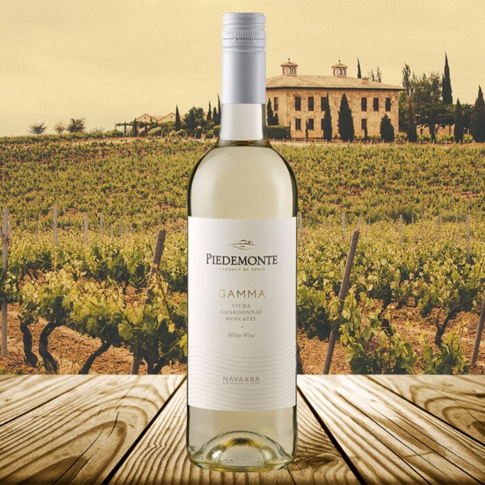 Der 2023 Gamma Blanco von Piedemonte vereint florale Noten, cremigen Schmelz & eine verführerische Fruchtsüße. Jetzt entdecken!
