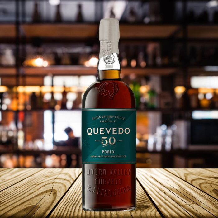 White Port 50 Jahre alt in Holzkiste